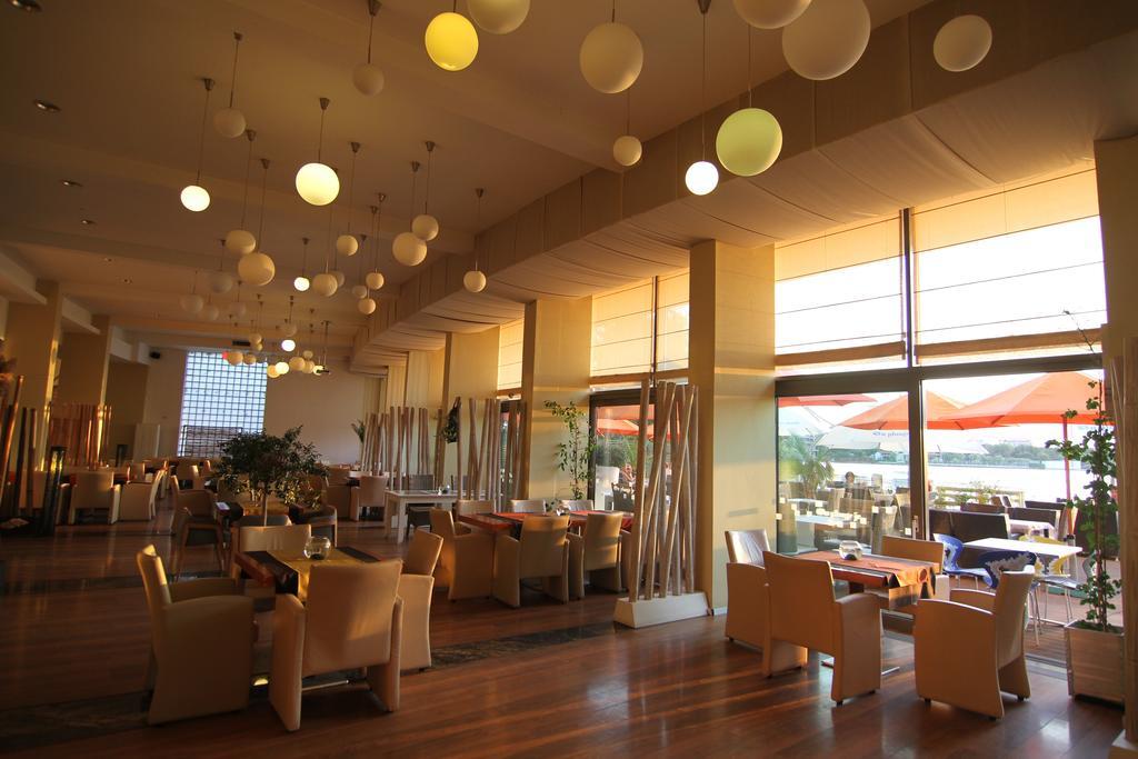 Hotel On Plonge Junior Mamaia Exterior foto